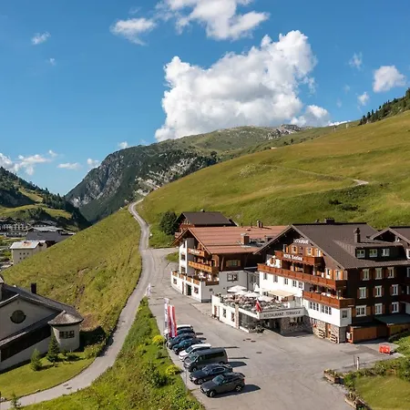 Enzian 4* Zürs