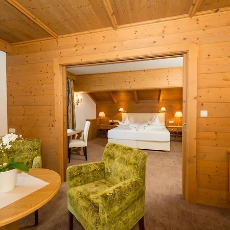 Hotell Enzian Zürs