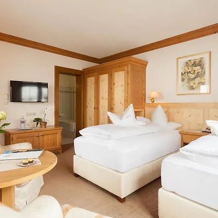 Hotell Enzian Zürs
