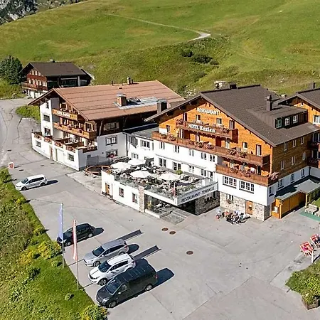 Hotel Enzian 4*